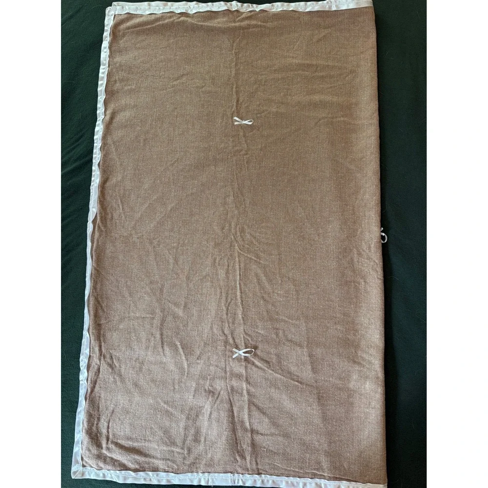 Momma‎ G Handmade Baby Blanket Peach Grey Elephant Print Satin Trim 35x43